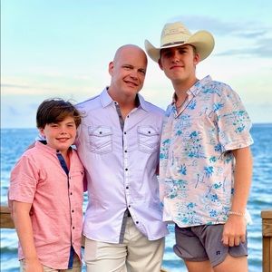 Meet your Posher, Ethan